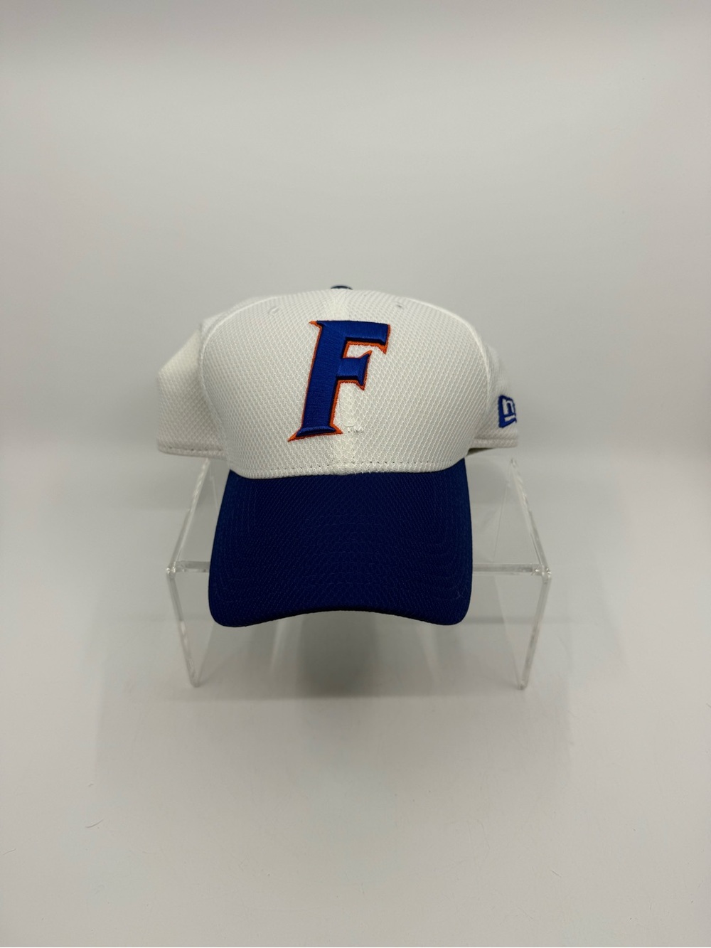 New Era mens White and Blue Florida Gators Hat . New never worn